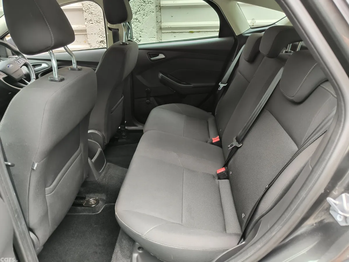 Ford Focus Hatchback, Diesel, 2016, Grey