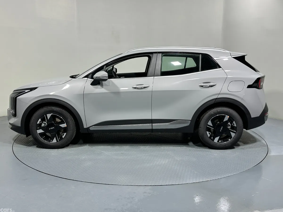 Kia Sportage MPV, Diesel Hybrid, 2026, Grey