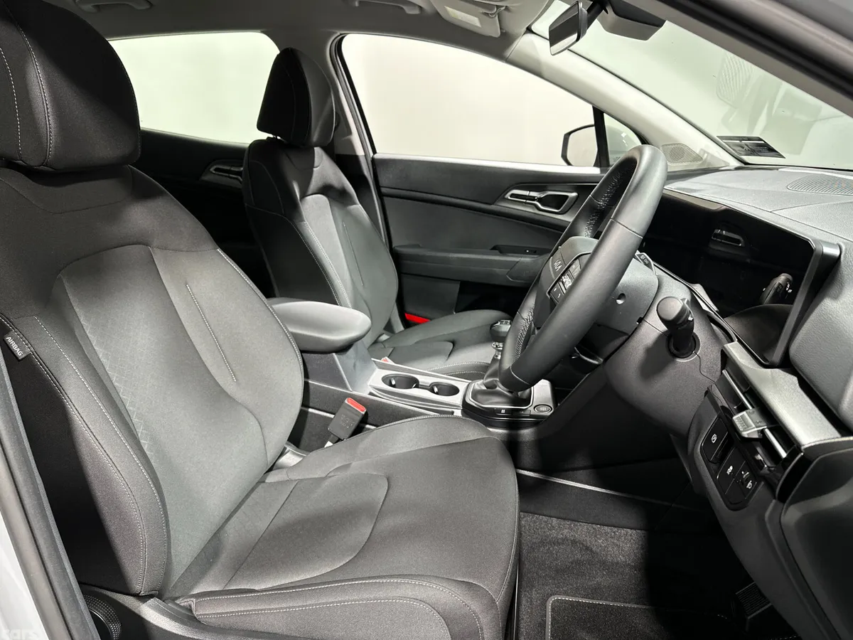 Kia Sportage MPV, Diesel Hybrid, 2026, Grey