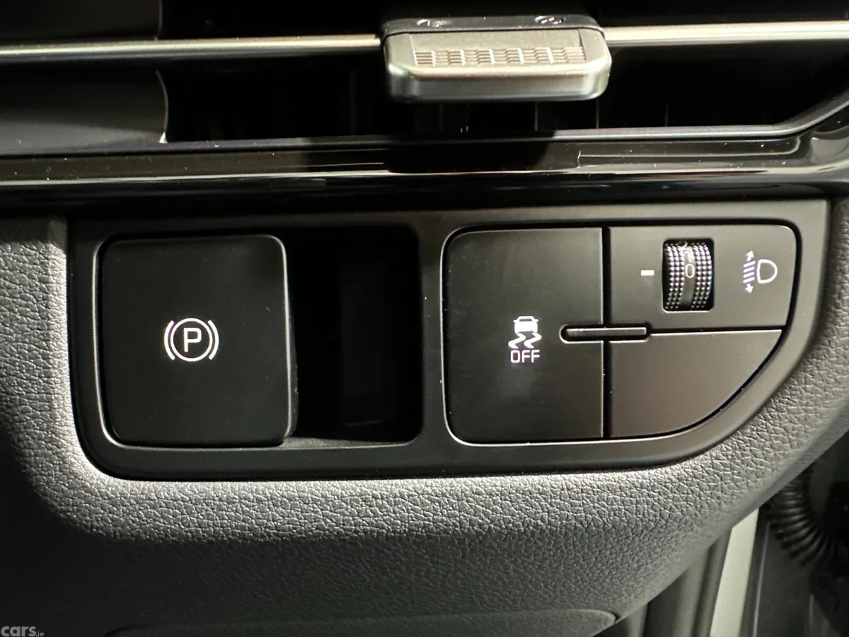 Kia Sportage MPV, Diesel Hybrid, 2026, Grey