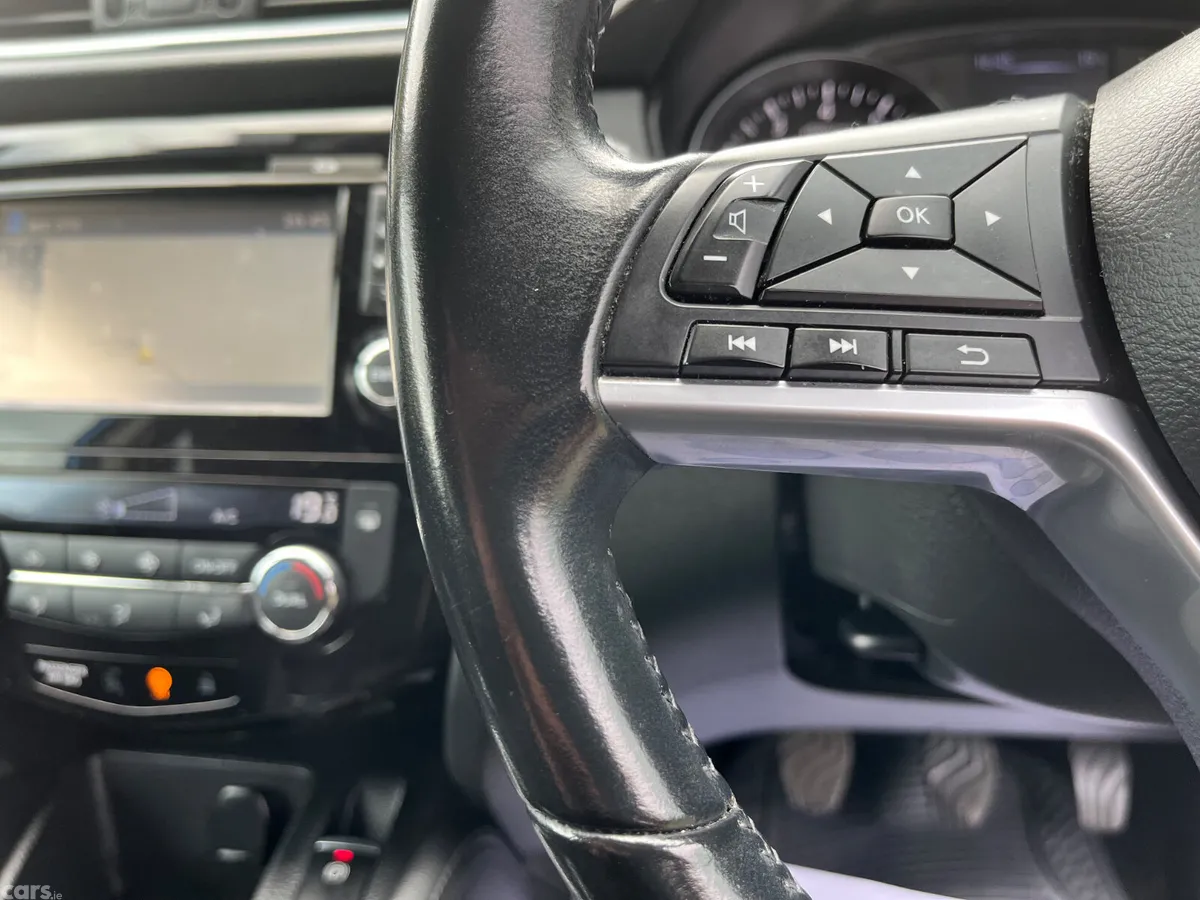 Nissan Qashqai MPV, Petrol, 2018, Blue
