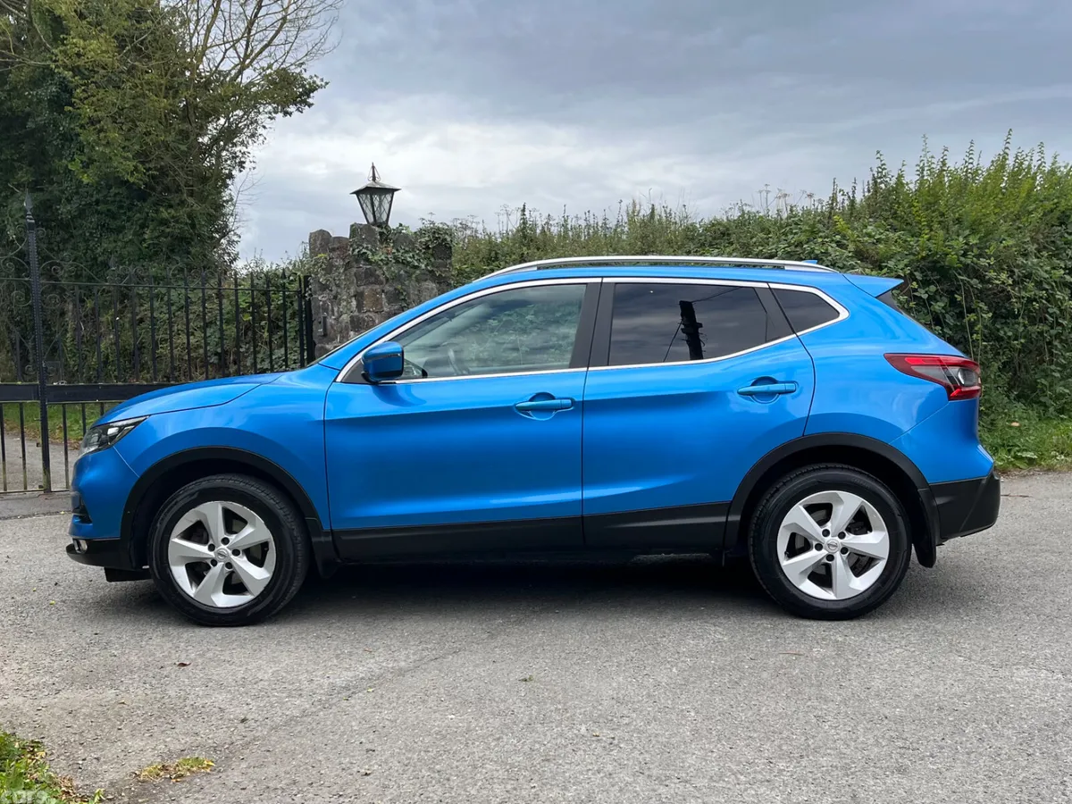 Nissan Qashqai MPV, Petrol, 2018, Blue