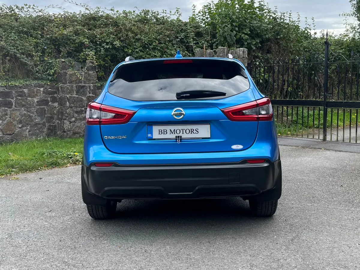 Nissan Qashqai MPV, Petrol, 2018, Blue