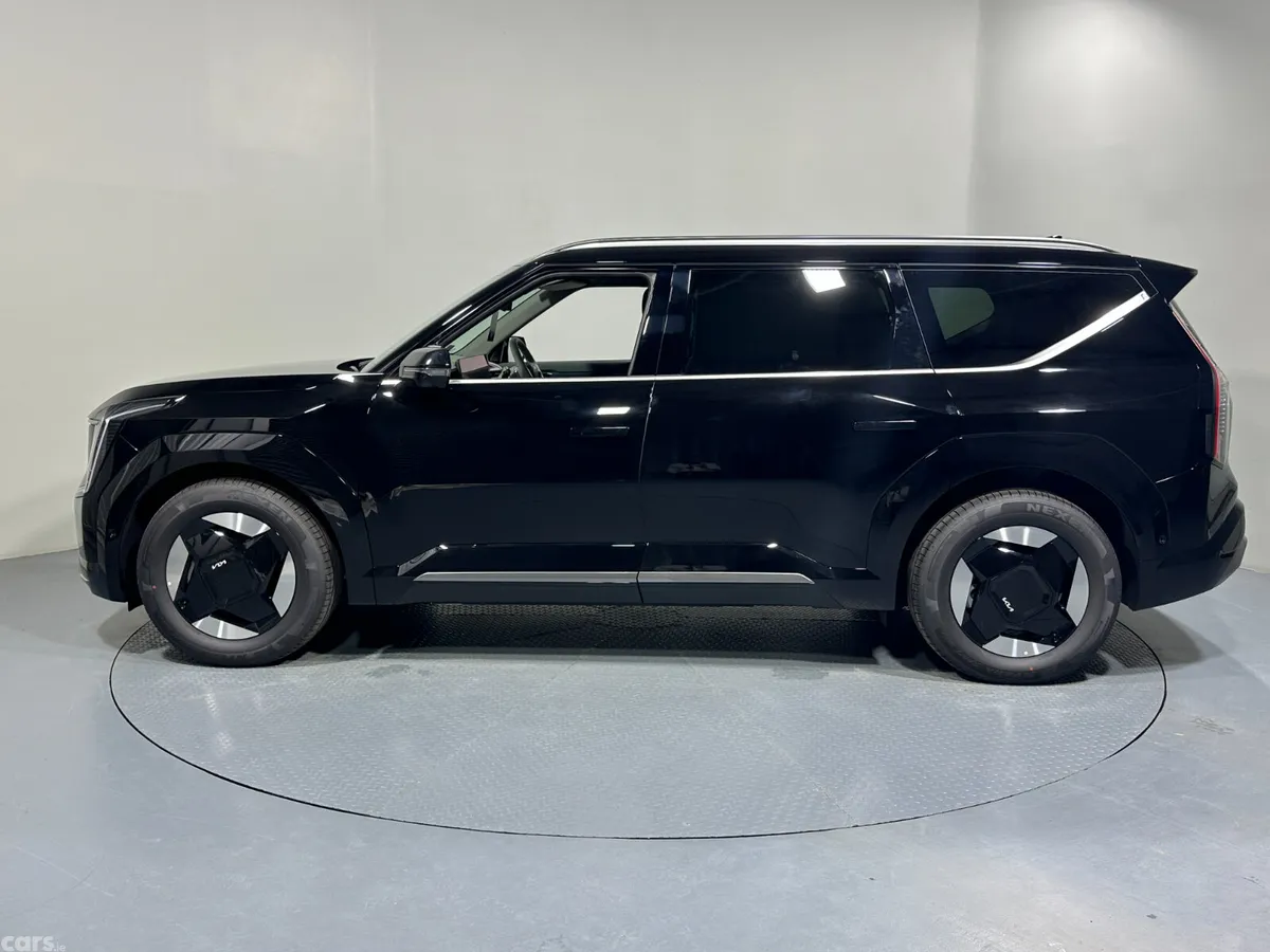 Kia EV9 SUV, Electric, 2026, Black