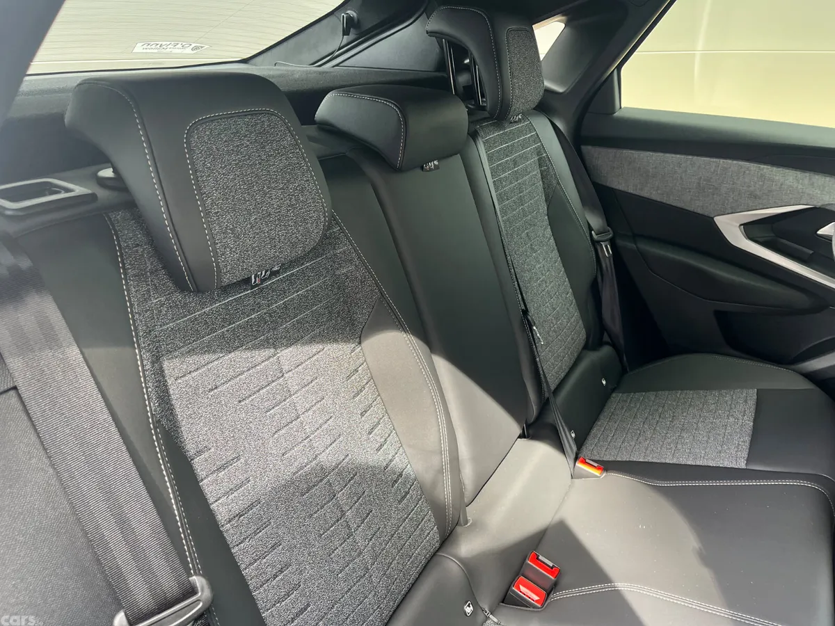 Peugeot 3008 MPV, Petrol Hybrid, 2025, Blue