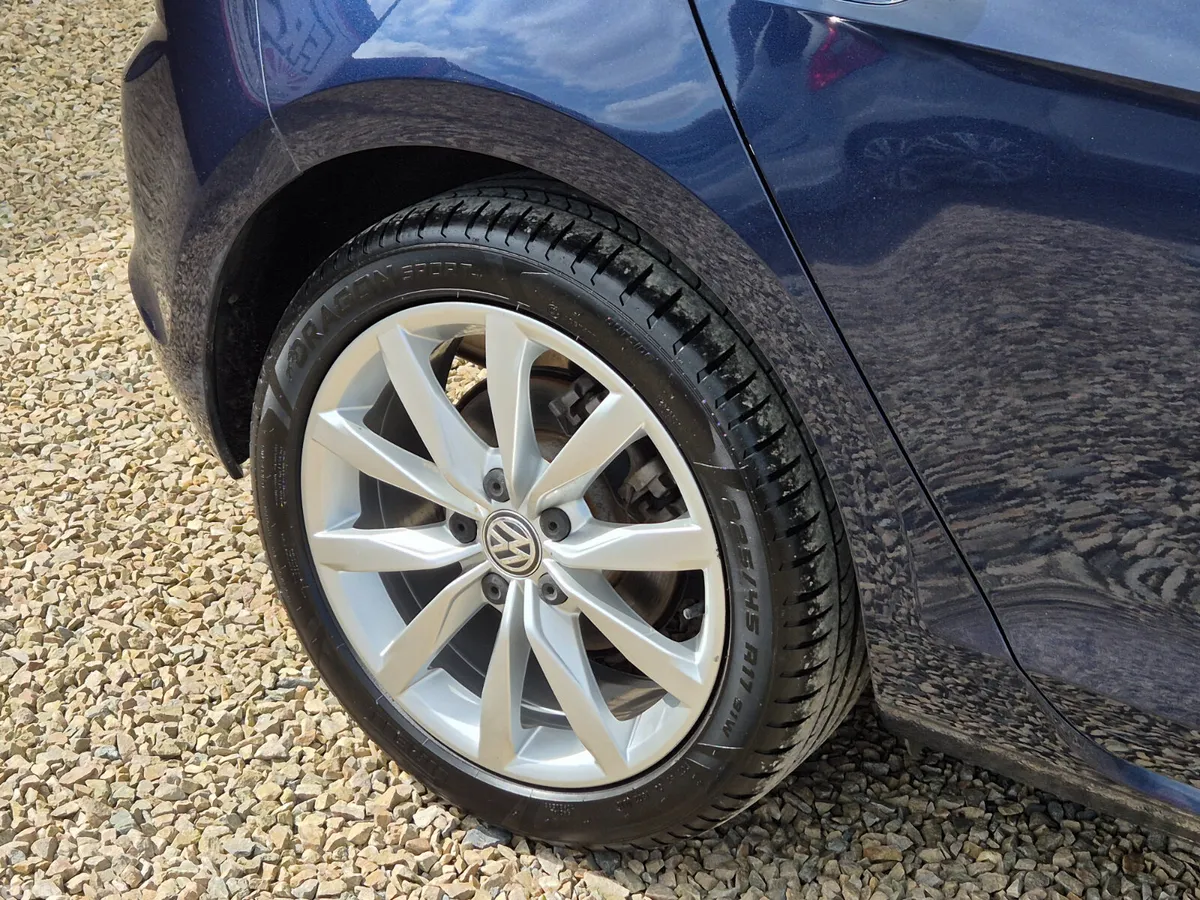 Volkswagen Golf Hatchback, Petrol, 2014, Blue