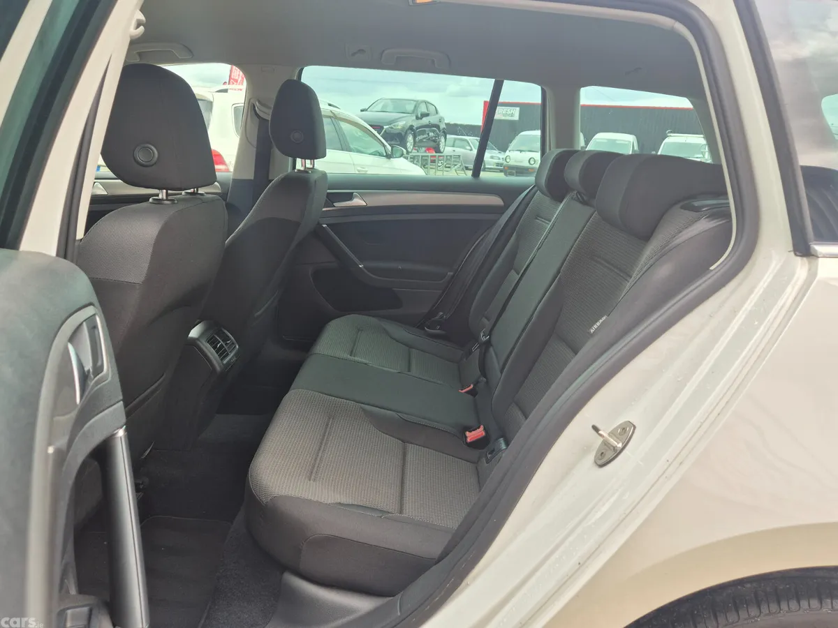 Volkswagen Golf Estate, Petrol, 2015, White