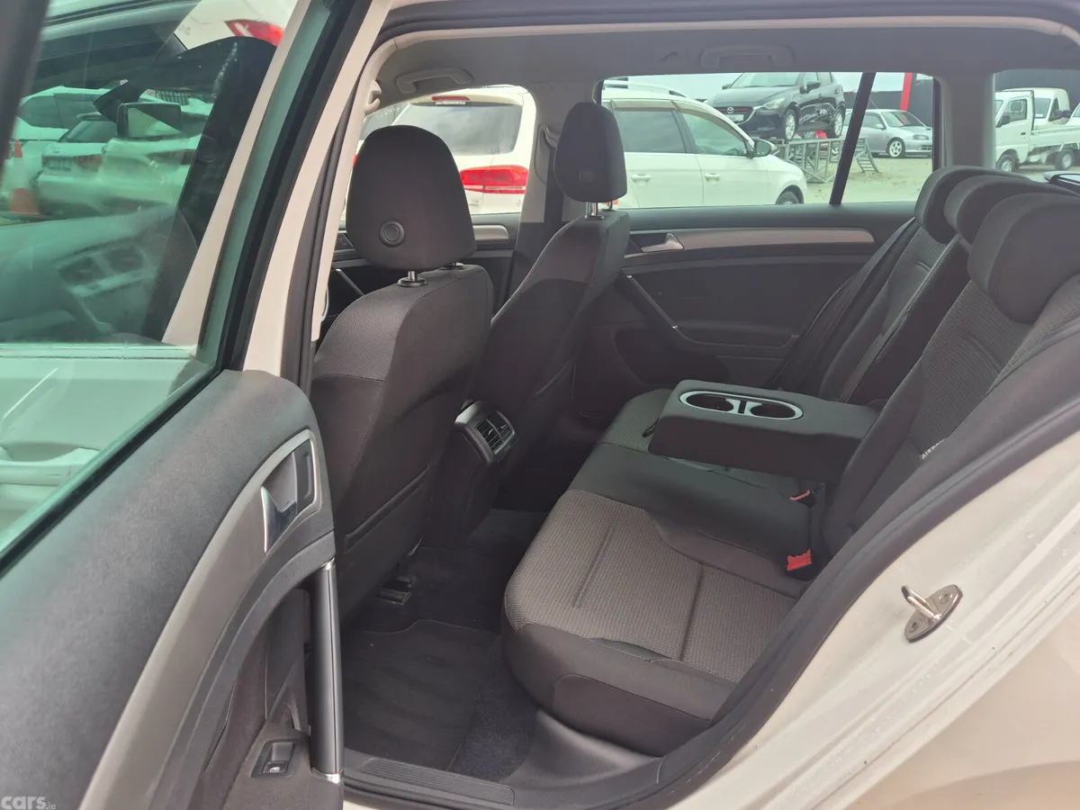 Volkswagen Golf Estate, Petrol, 2015, White