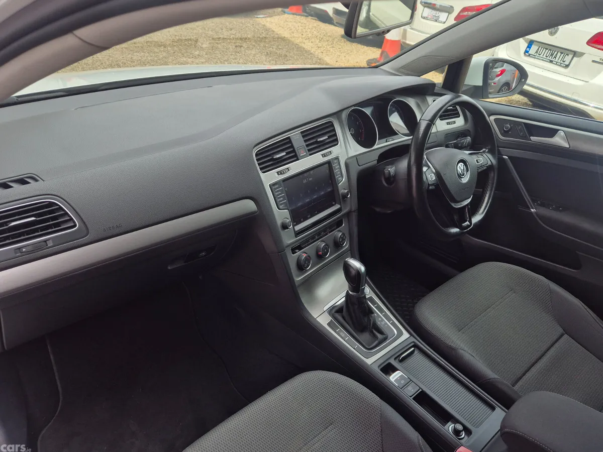 Volkswagen Golf Estate, Petrol, 2015, White
