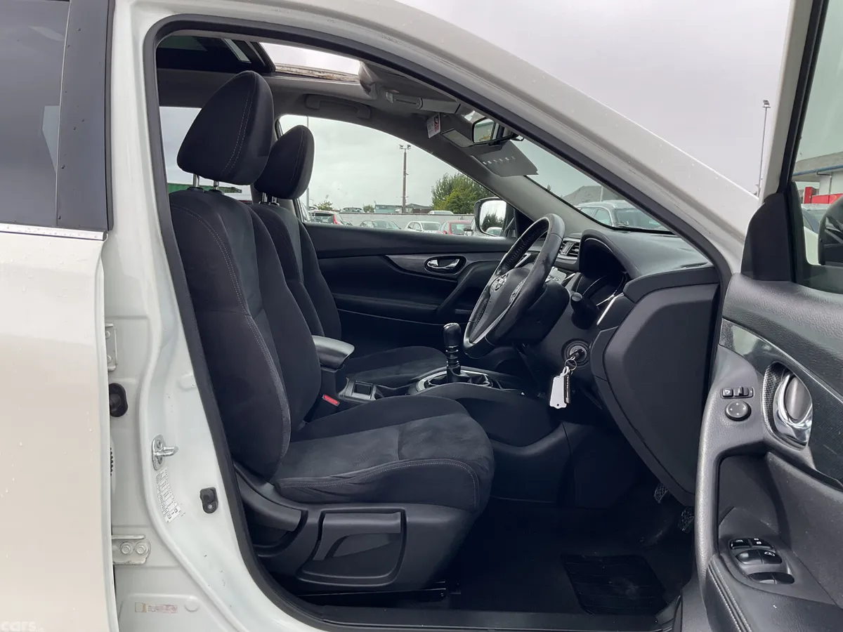 Nissan X-Trail SUV, Diesel, 2015, White