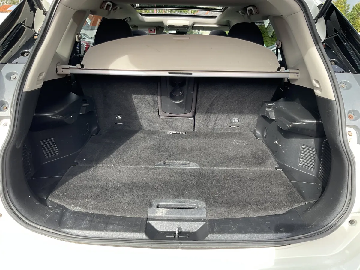 Nissan X-Trail SUV, Diesel, 2015, White