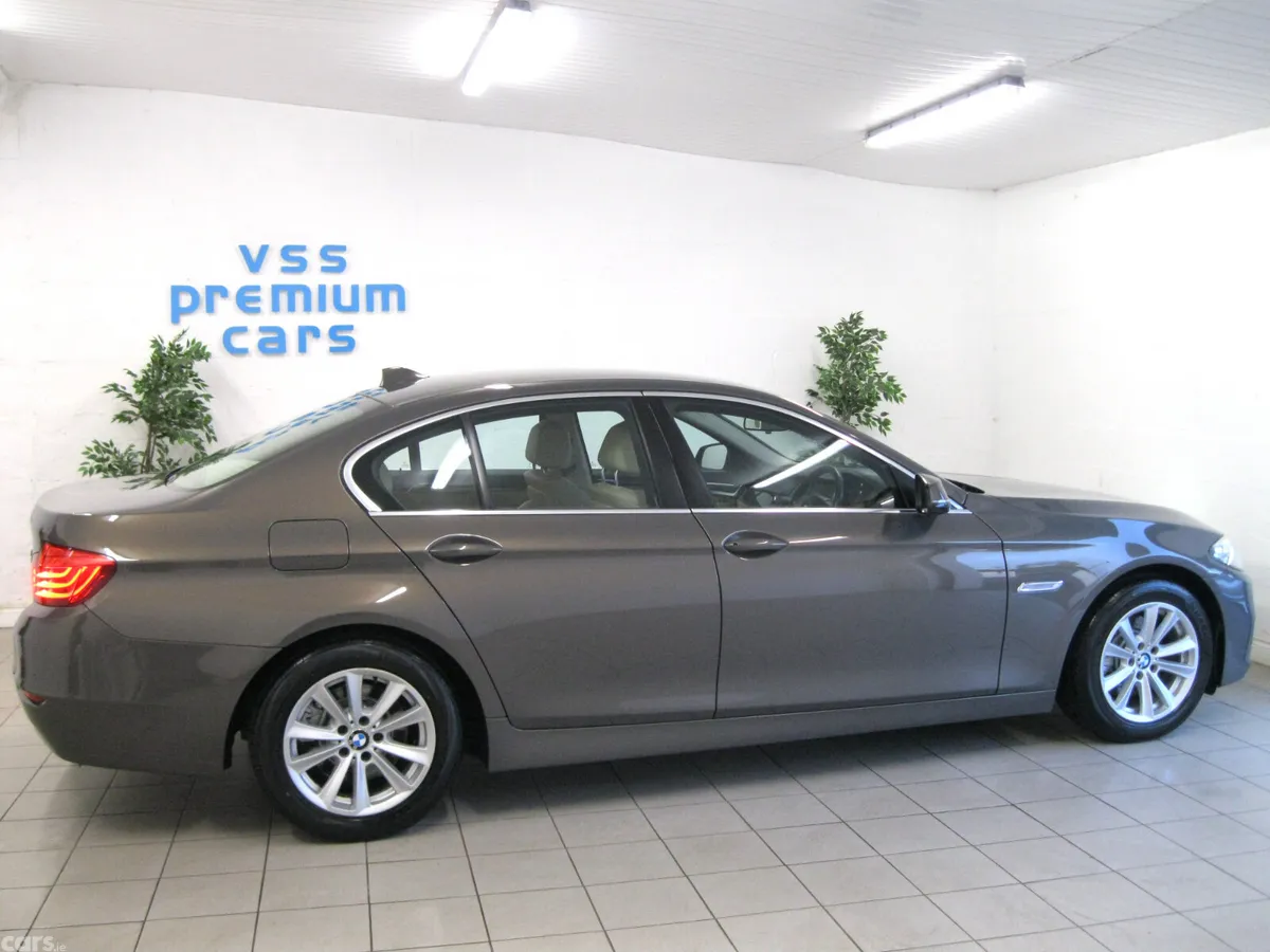 BMW 5-Series Saloon, Diesel, 2014, Gold