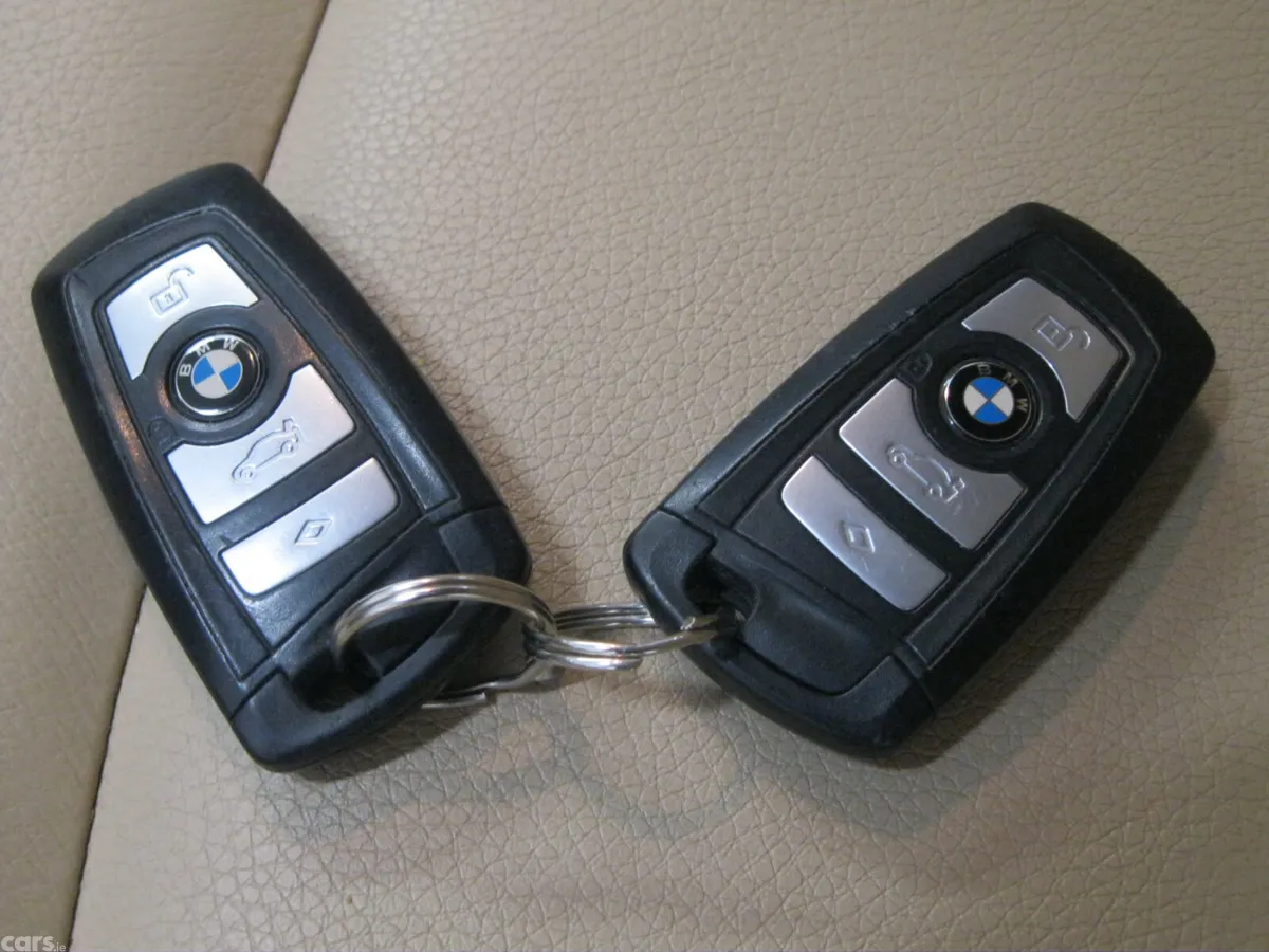 BMW 5-Series Saloon, Diesel, 2014, Gold