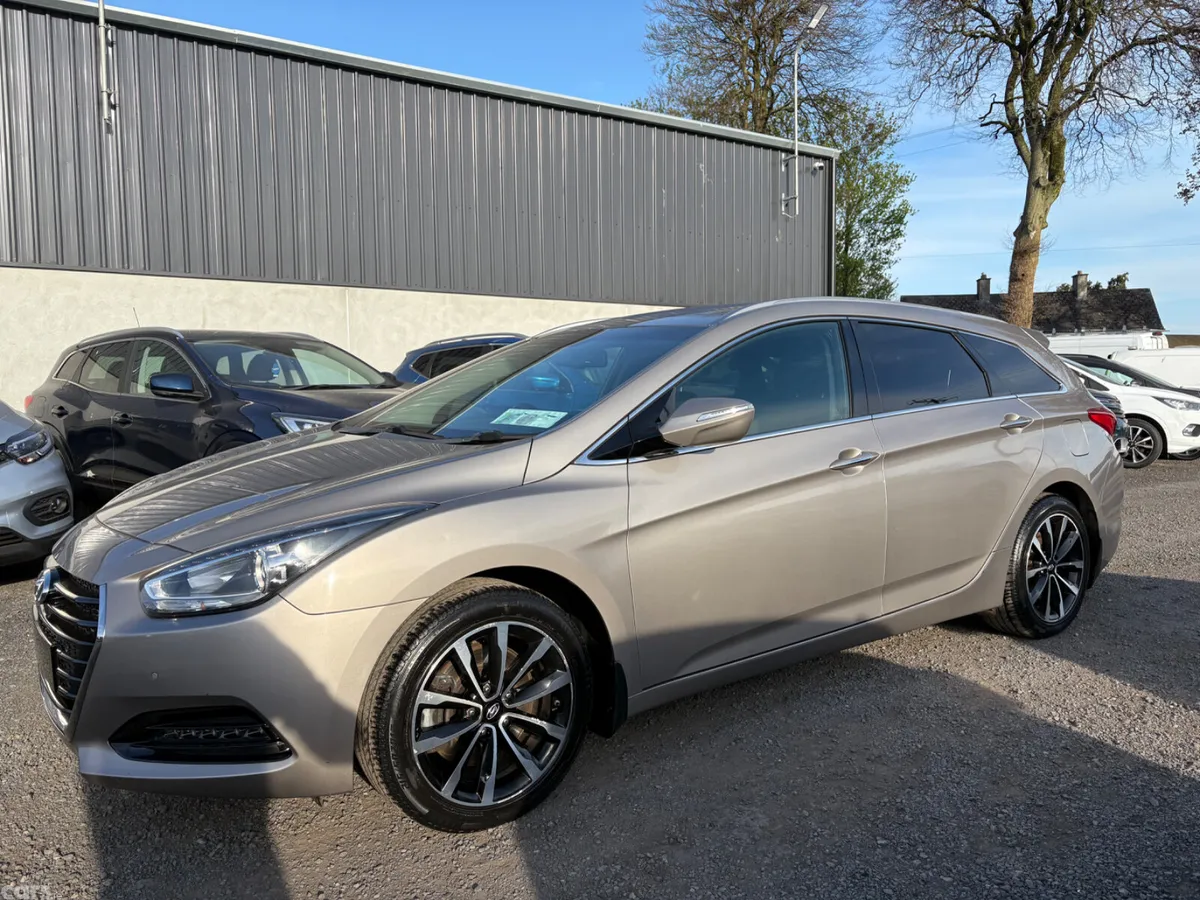 Hyundai i40 Estate/Jeep, Diesel, 2016, Beige