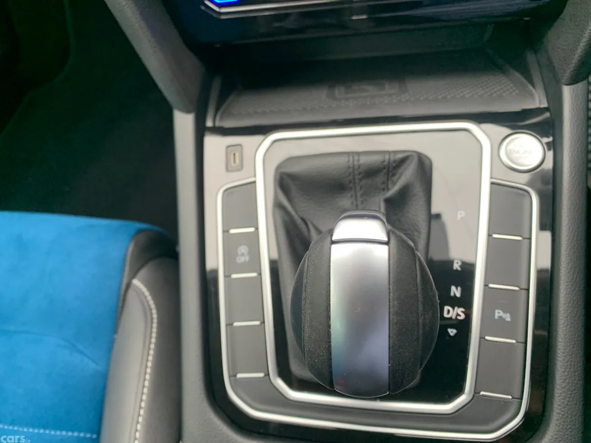 Volkswagen Passat Estate, Diesel, 2021, Grey