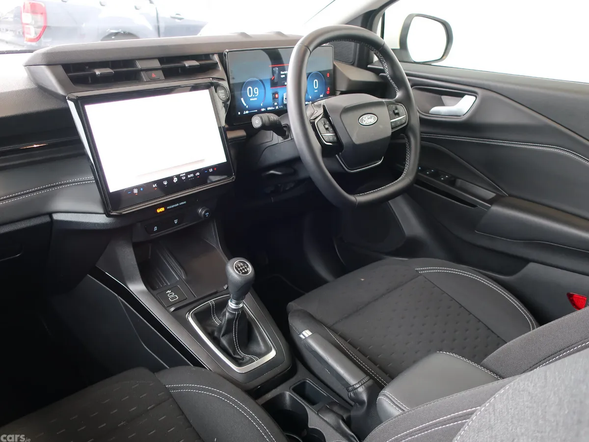 Ford Puma MPV, Petrol, 2025, White