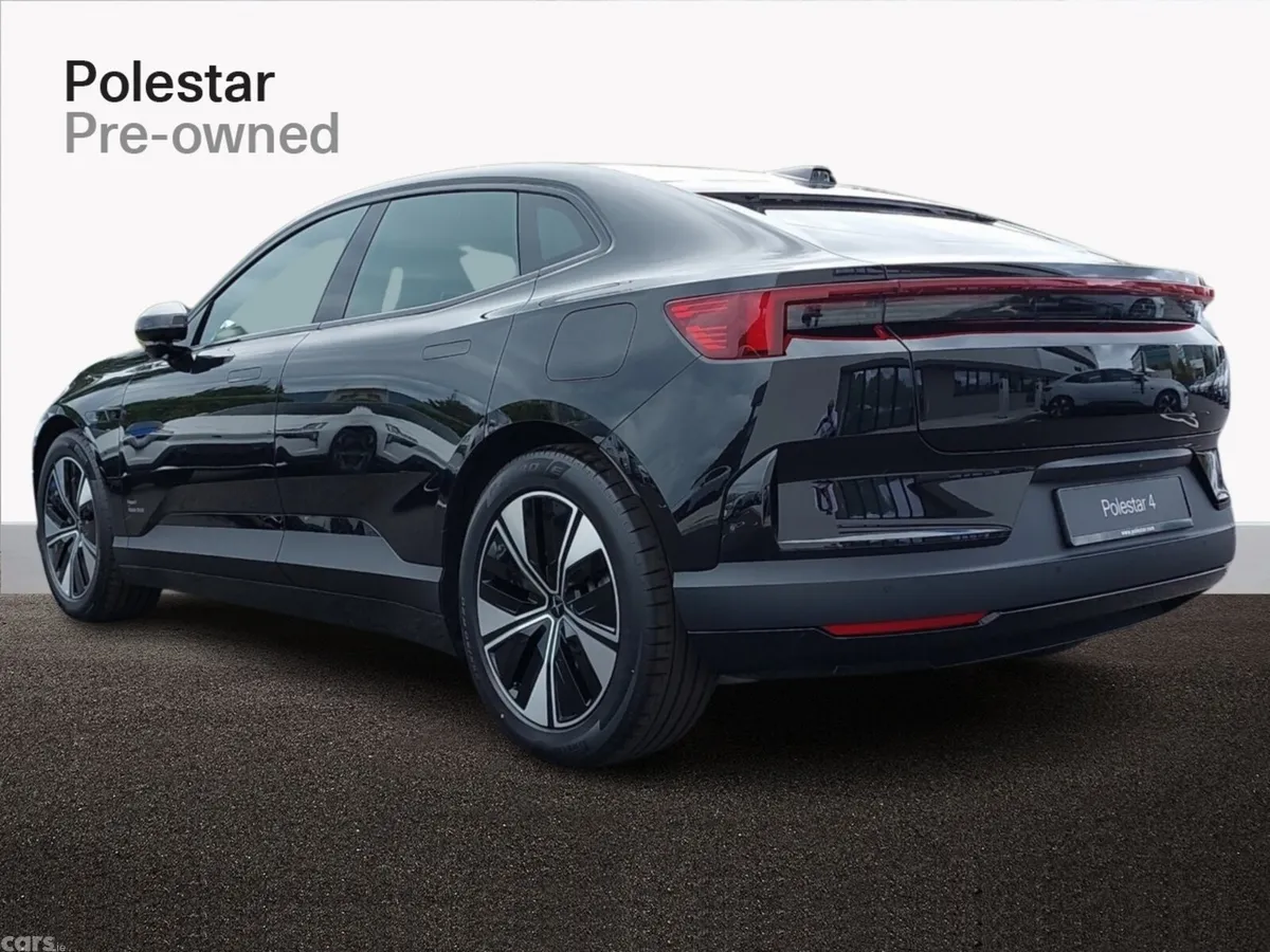 Polestar 4 Hatchback, Electric, 2026, Black