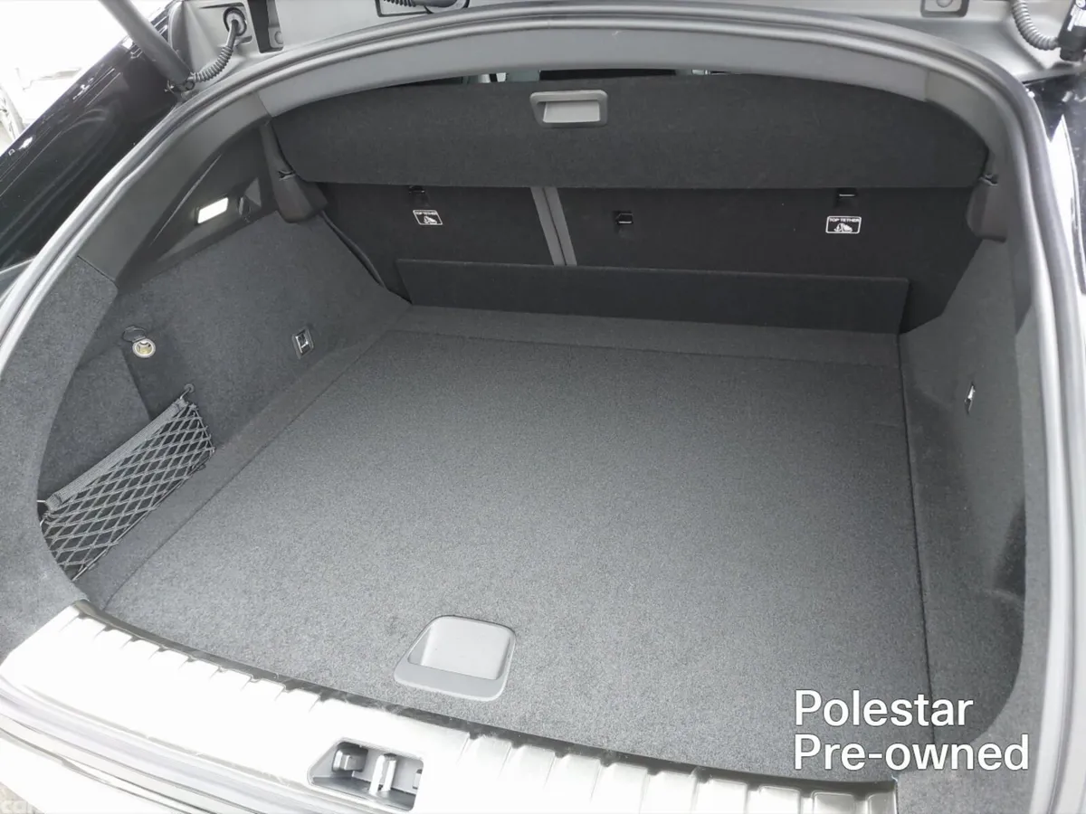 Polestar 4 Hatchback, Electric, 2026, Black