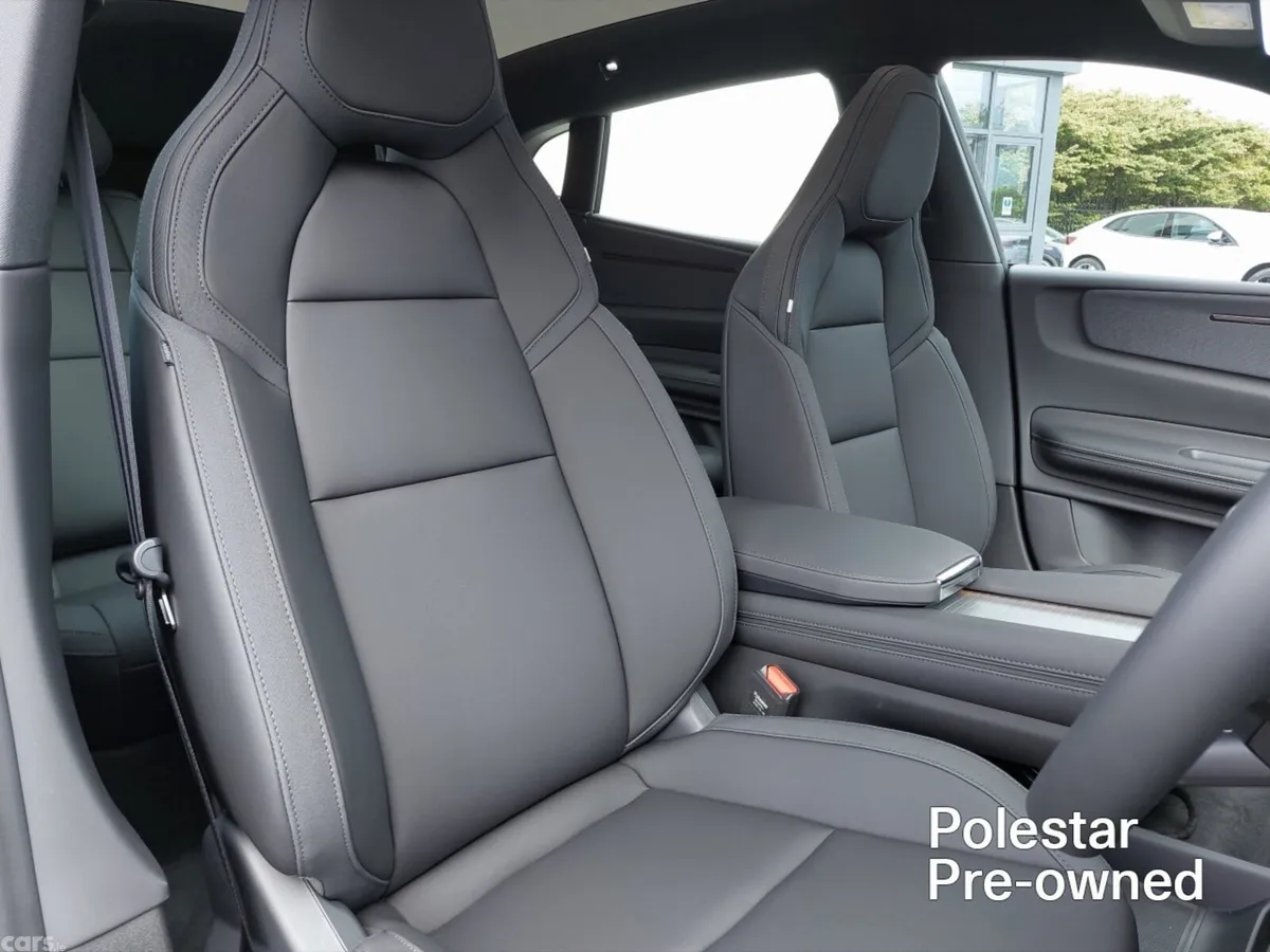 Polestar 4 Hatchback, Electric, 2026, Black