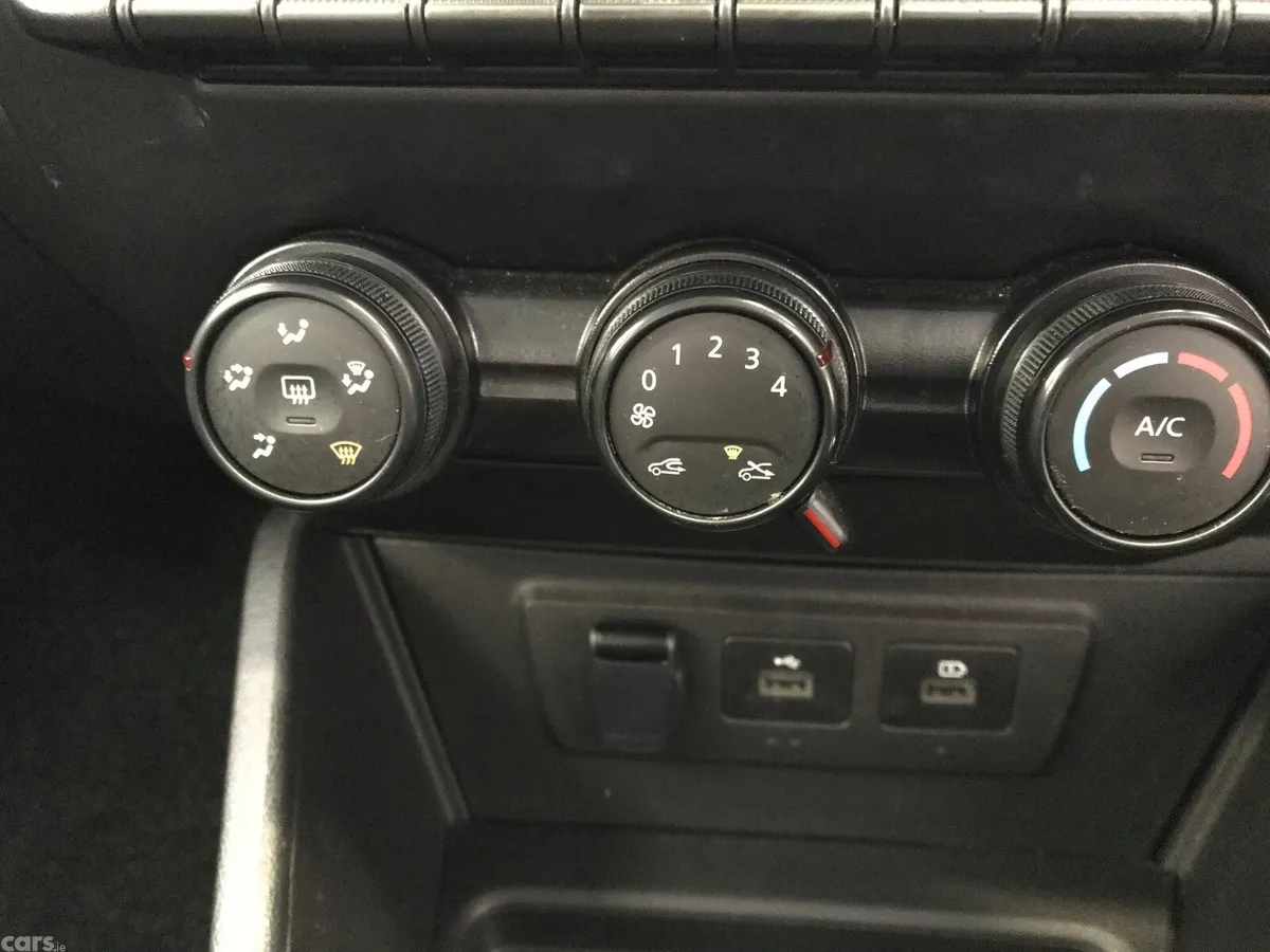 Dacia Duster SUV, Diesel, 2023, Blue