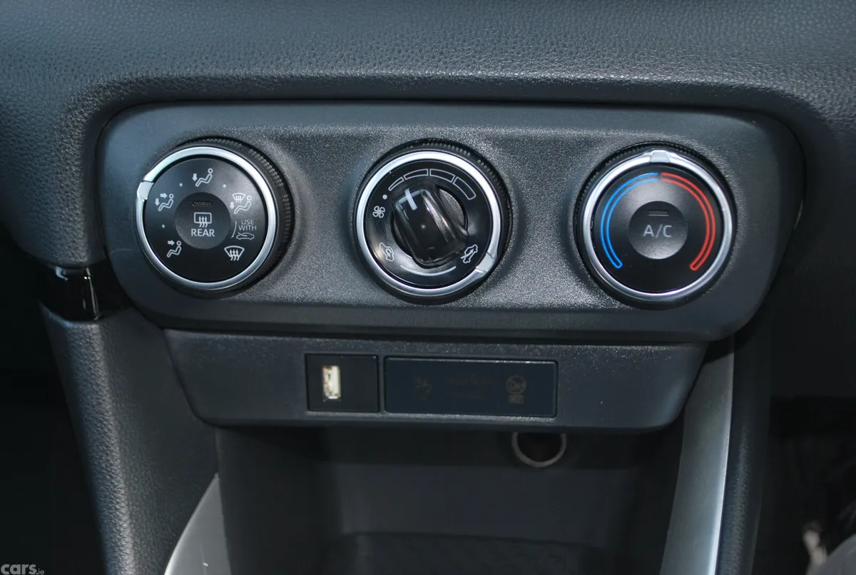 Toyota Yaris Hatchback, Petrol, 2023, Blue