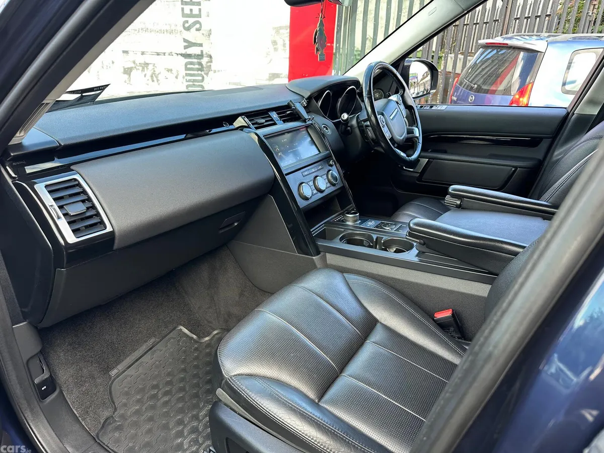 Land Rover Discovery SUV, Diesel, 2018, Blue