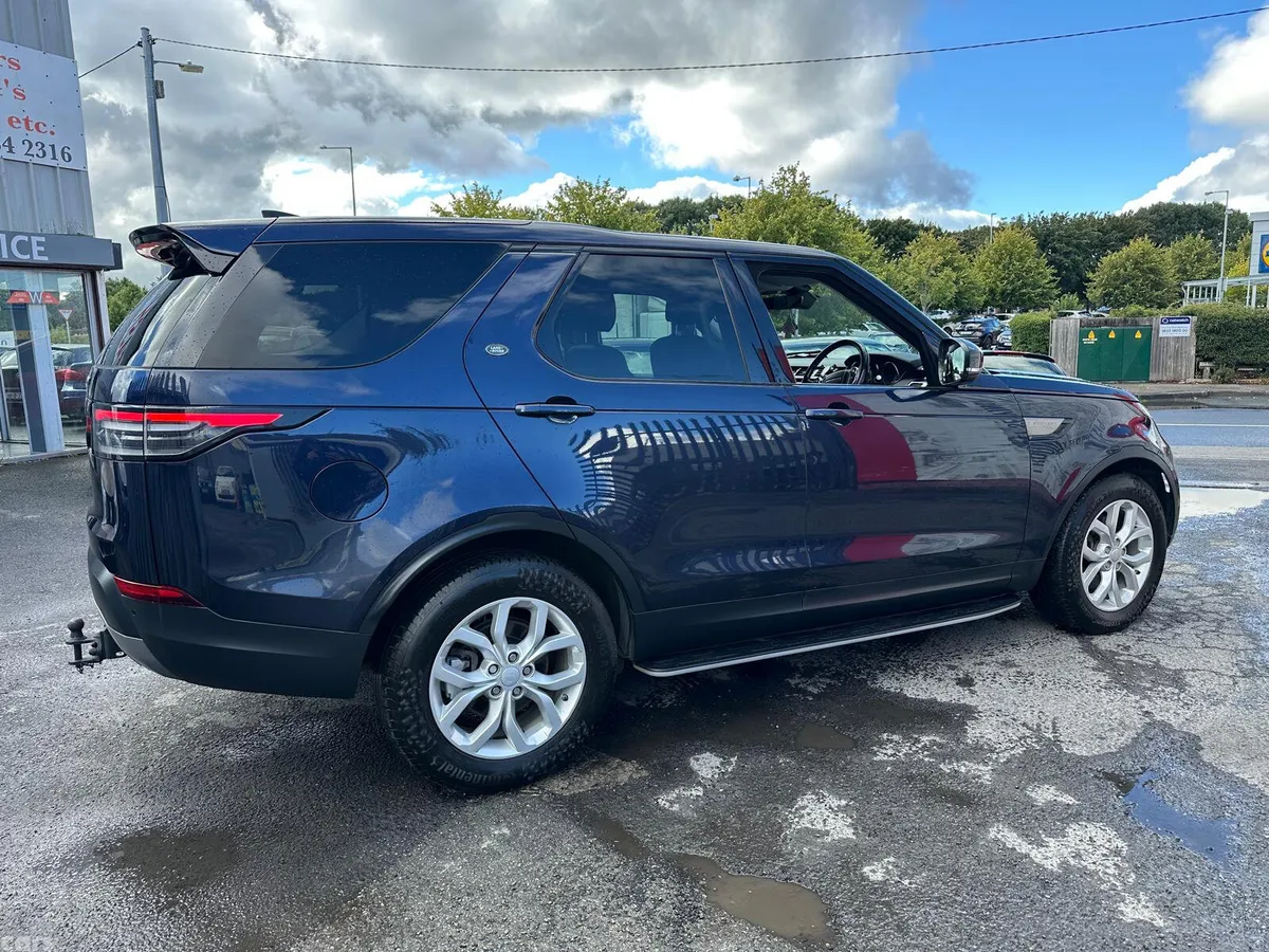 Land Rover Discovery SUV, Diesel, 2018, Blue