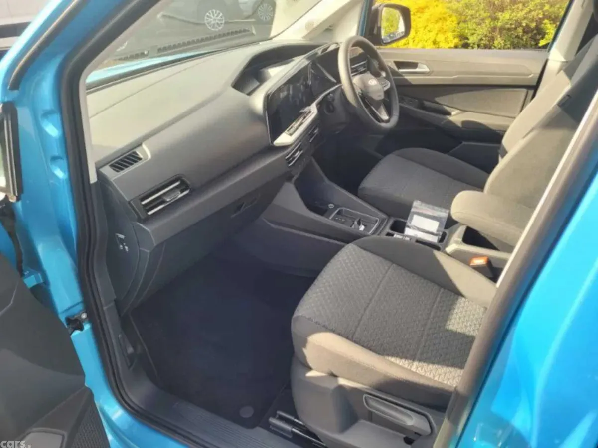 Ford Tourneo Connect MPV, Diesel, 2026, Blue