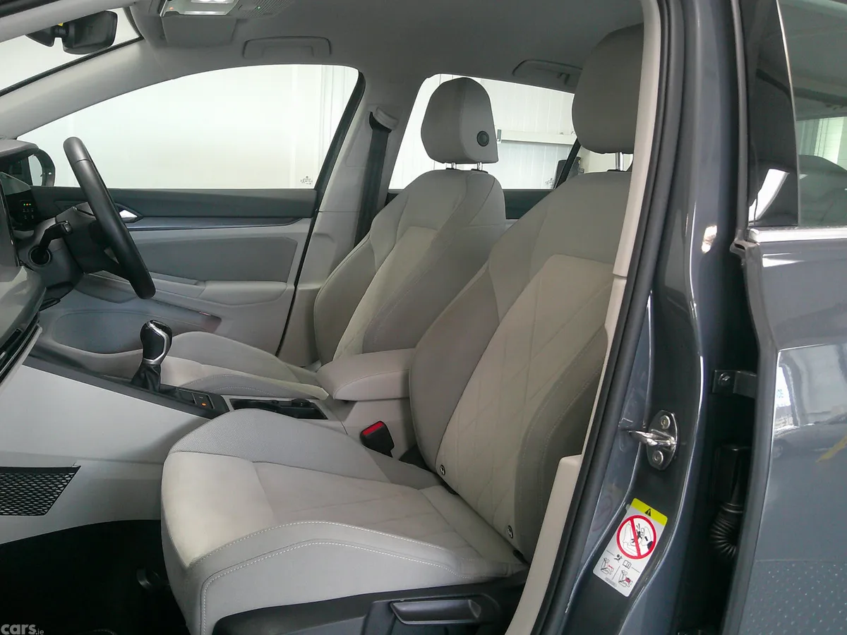 Volkswagen Golf Hatchback, Diesel, 2022, Grey