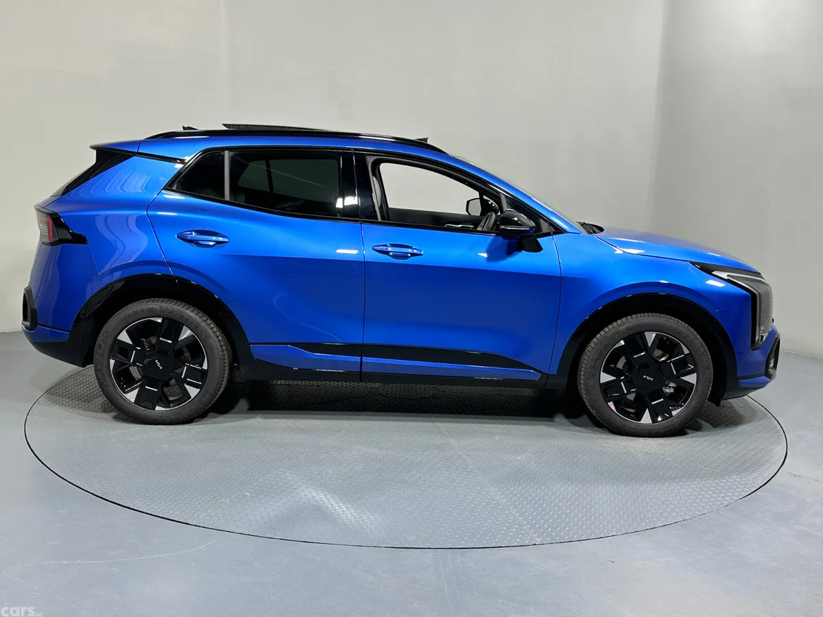 Kia Sportage SUV, Diesel Hybrid, 2026, Blue
