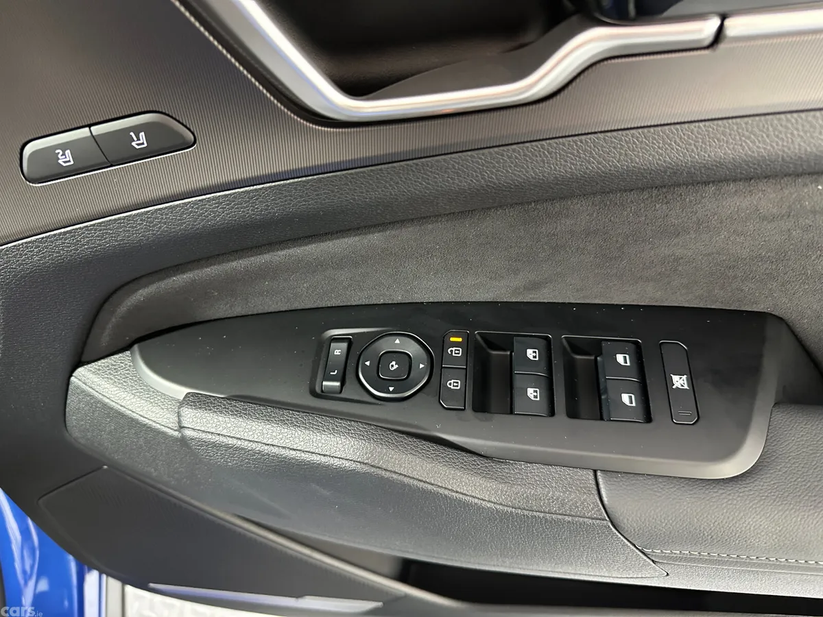 Kia Sportage SUV, Diesel Hybrid, 2026, Blue