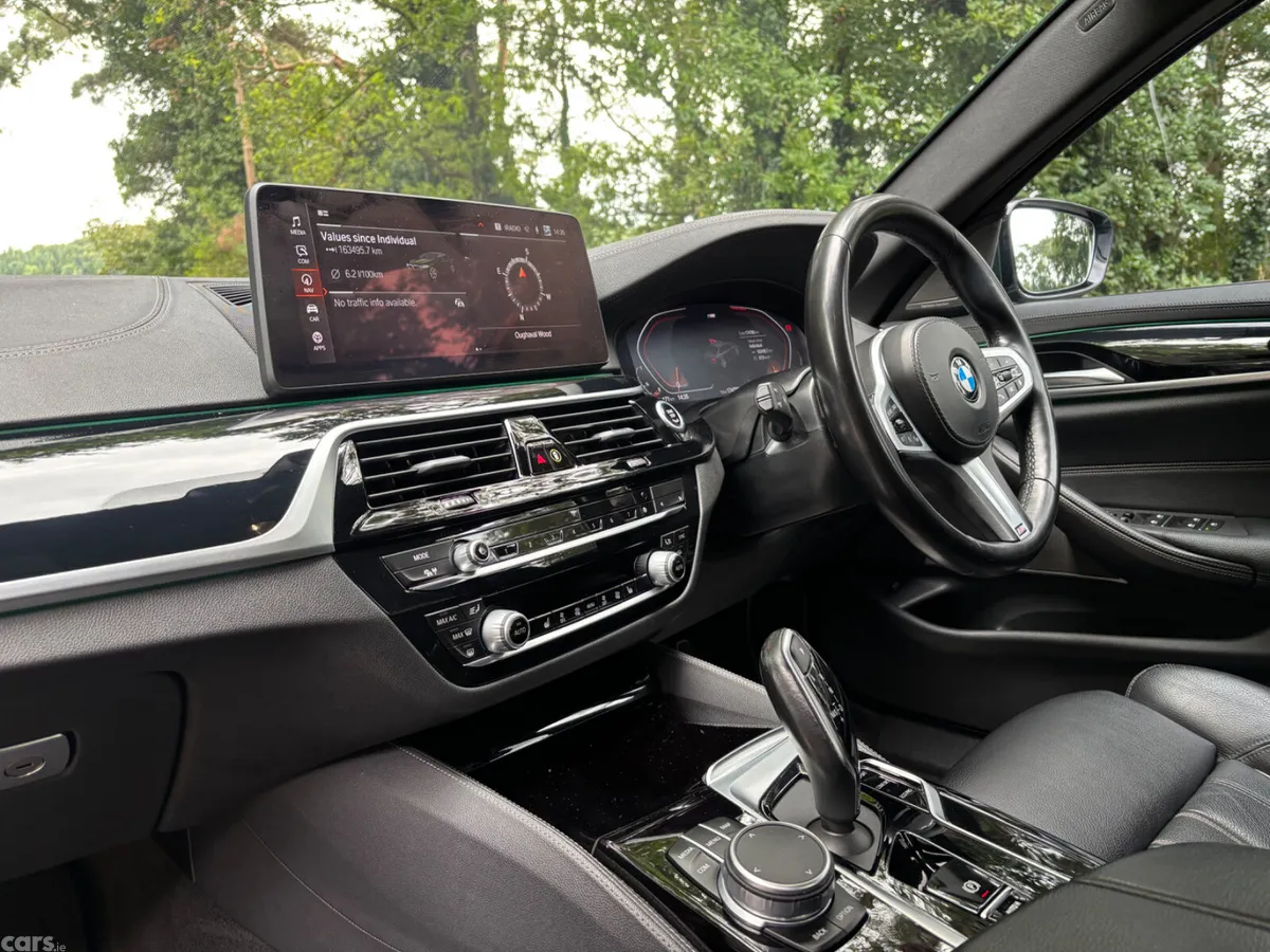 BMW 5-Series Saloon, Diesel, 2021, Green