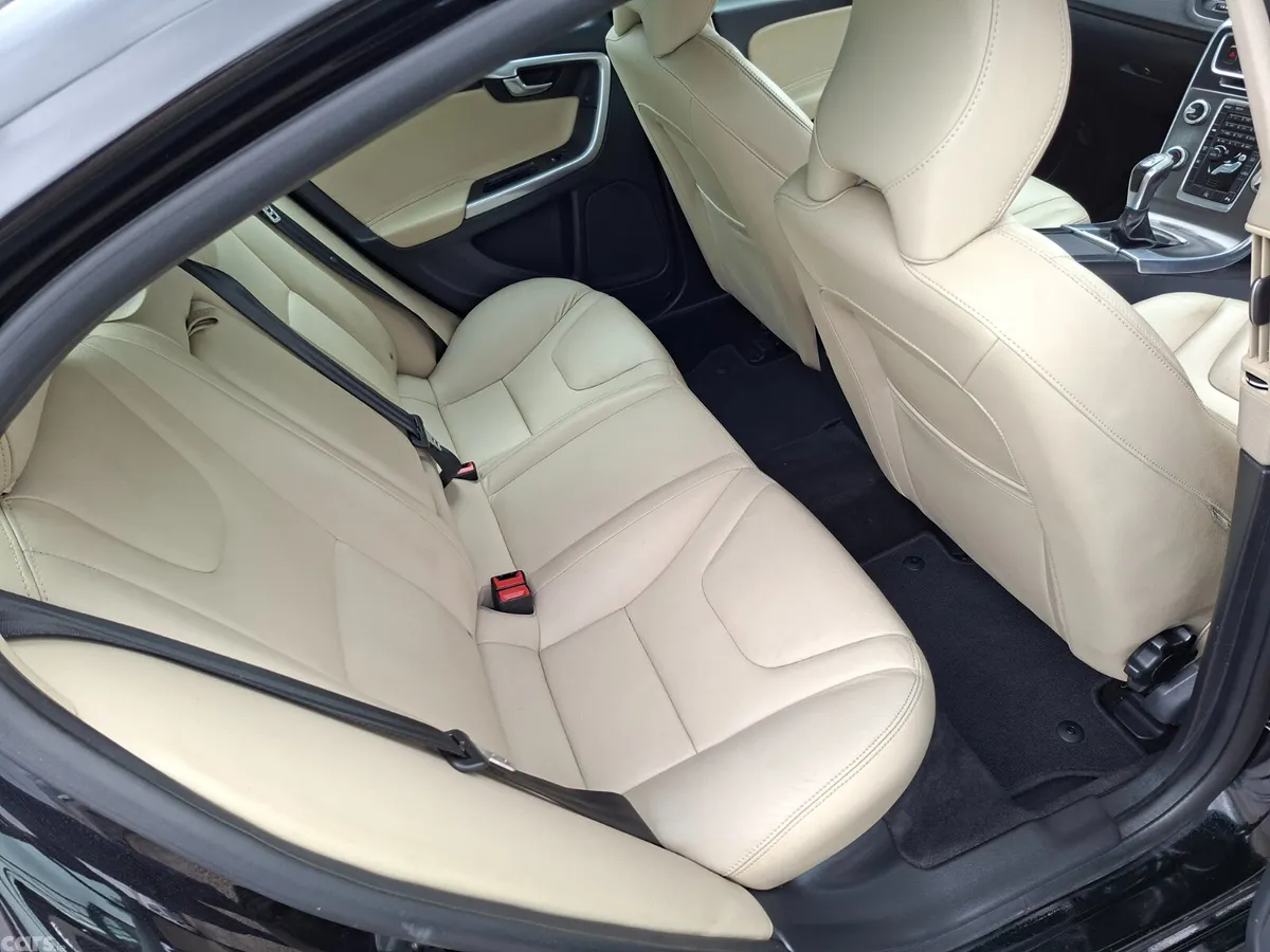Volvo S60 Saloon, Diesel, 2016, Black