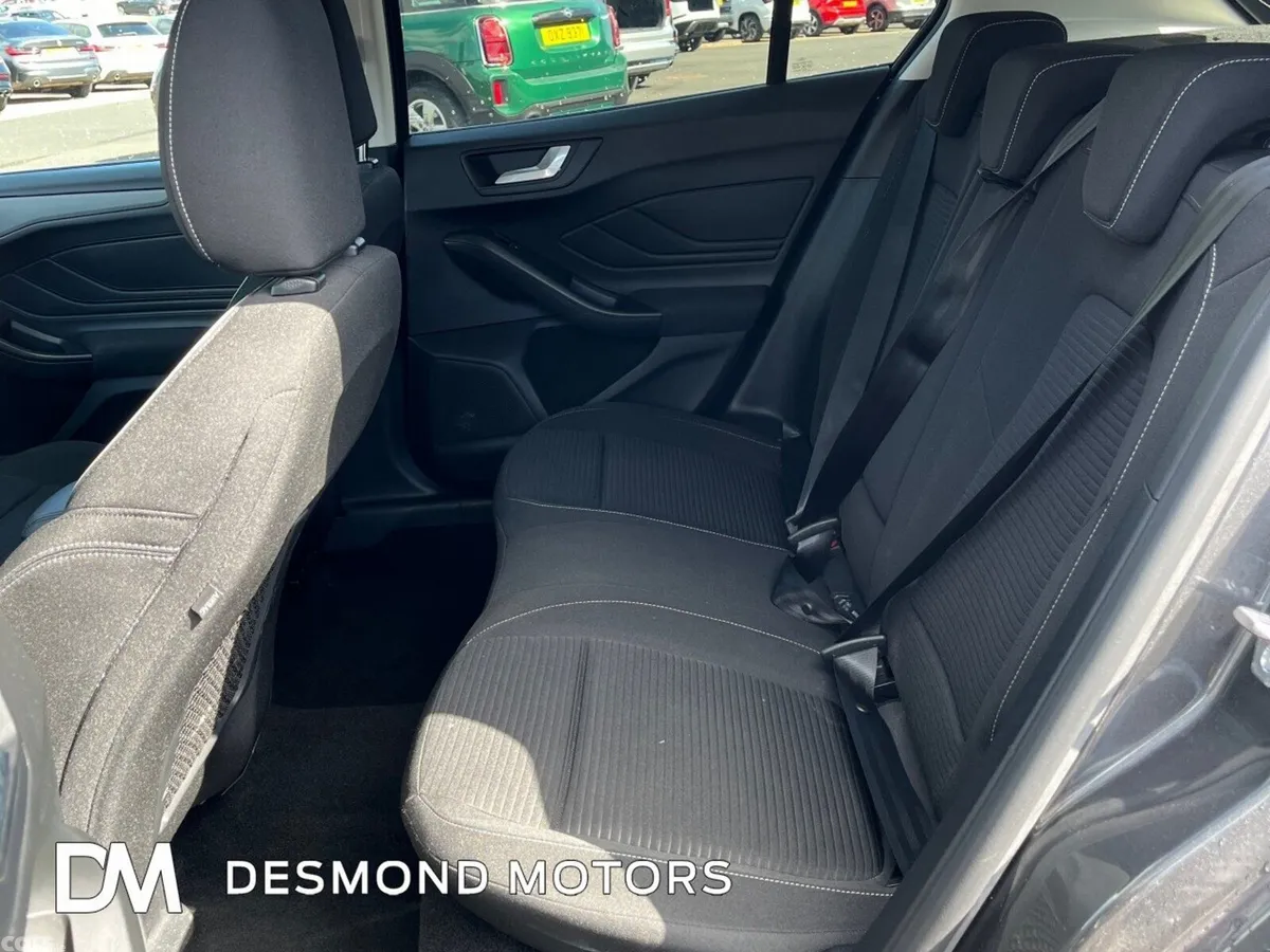 Ford Focus Hatchback, Petrol Hybrid, 2023, Grey