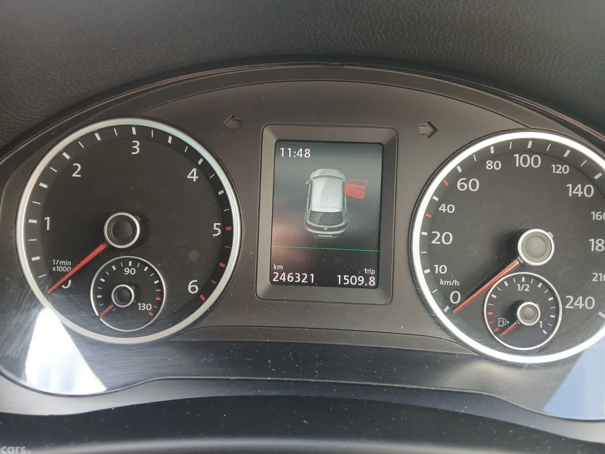 Volkswagen Tiguan SUV, Diesel, 2014, Grey