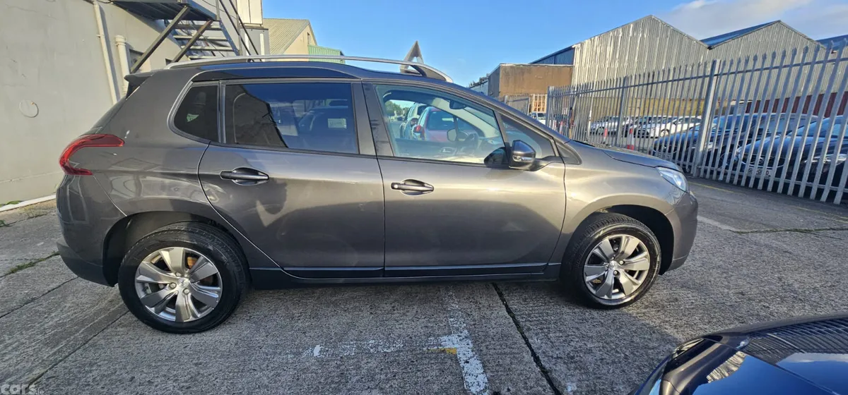 Peugeot 2008 Estate, Petrol, 2018, Grey