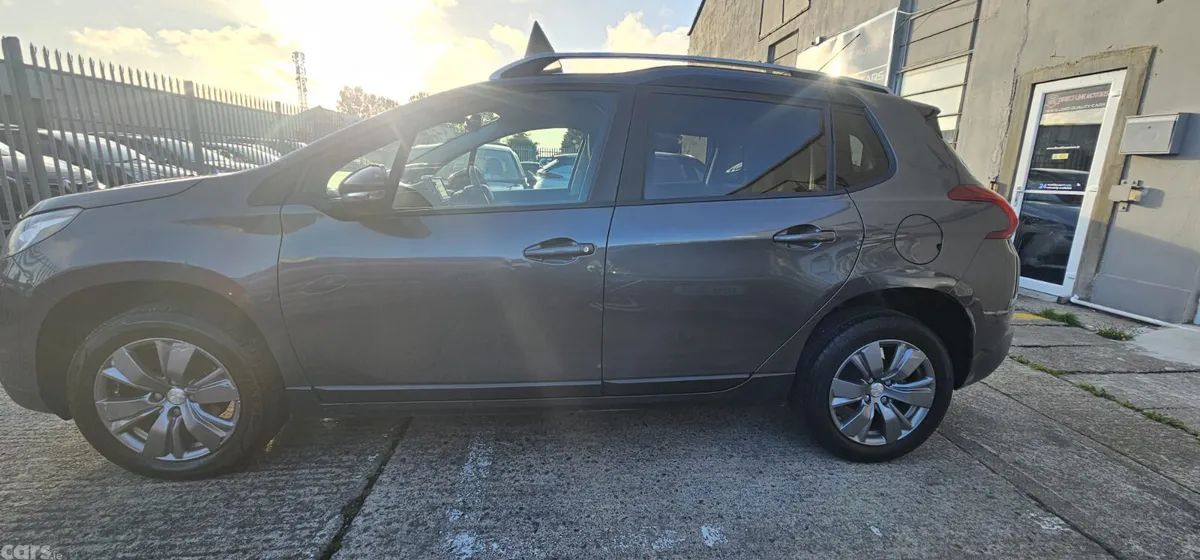 Peugeot 2008 Estate, Petrol, 2018, Grey