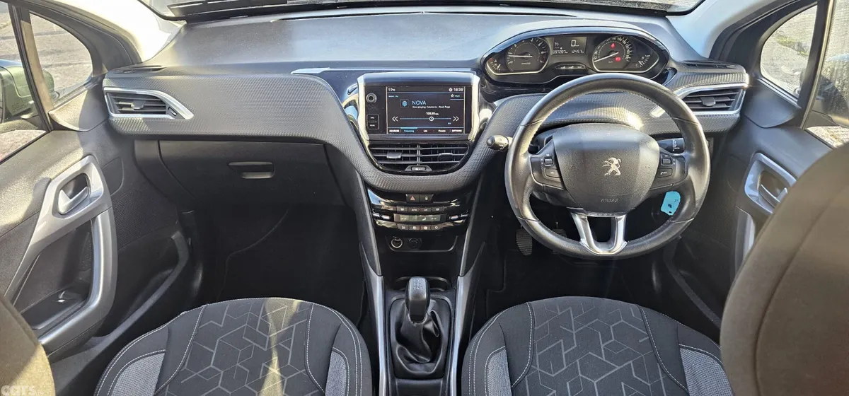 Peugeot 2008 Estate, Petrol, 2018, Grey