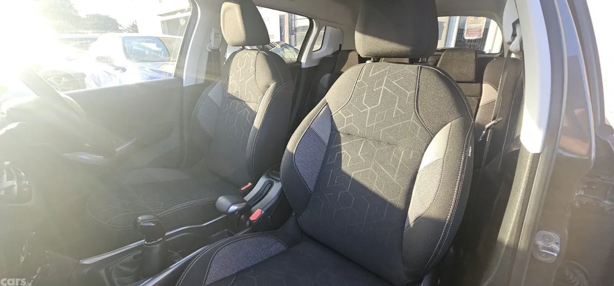 Peugeot 2008 Estate, Petrol, 2018, Grey