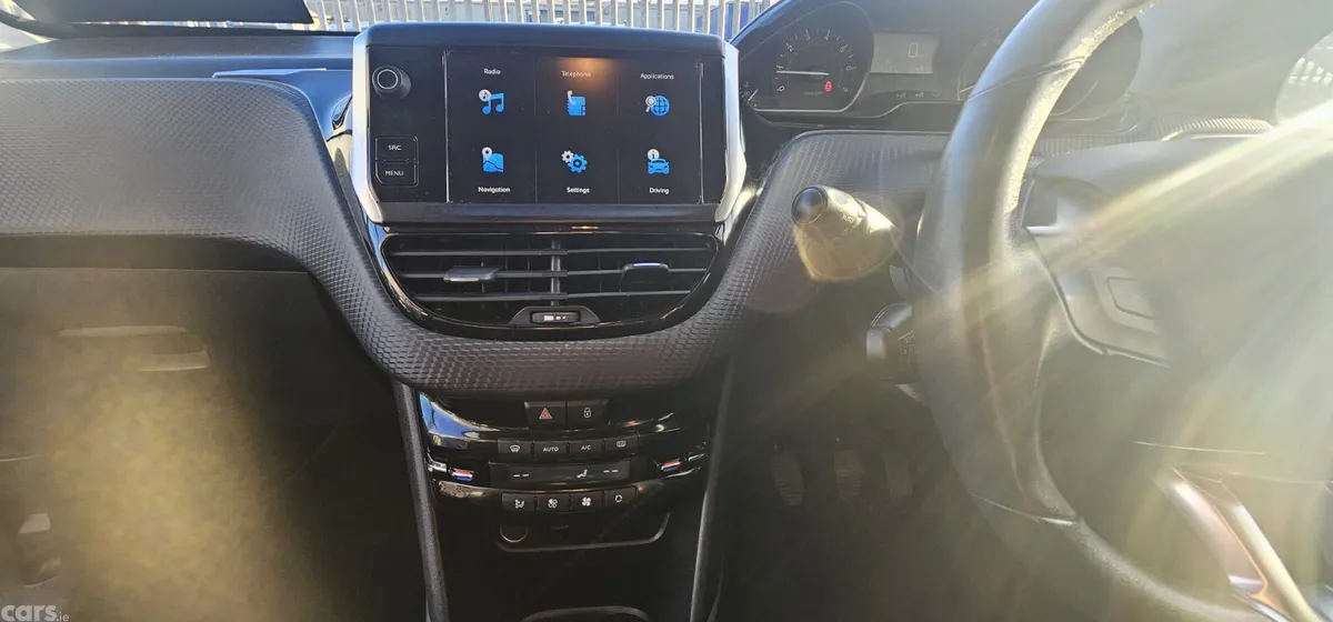 Peugeot 2008 Estate, Petrol, 2018, Grey