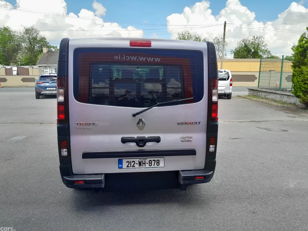 Renault Trafic MPV, Diesel, 2021, Silver