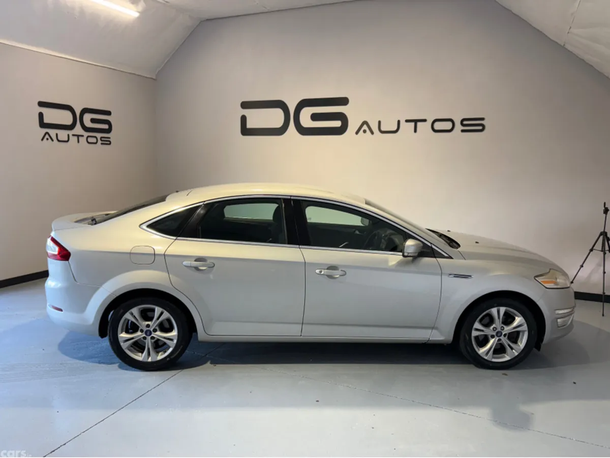 Ford Mondeo Hatchback, Diesel, 2012, Silver