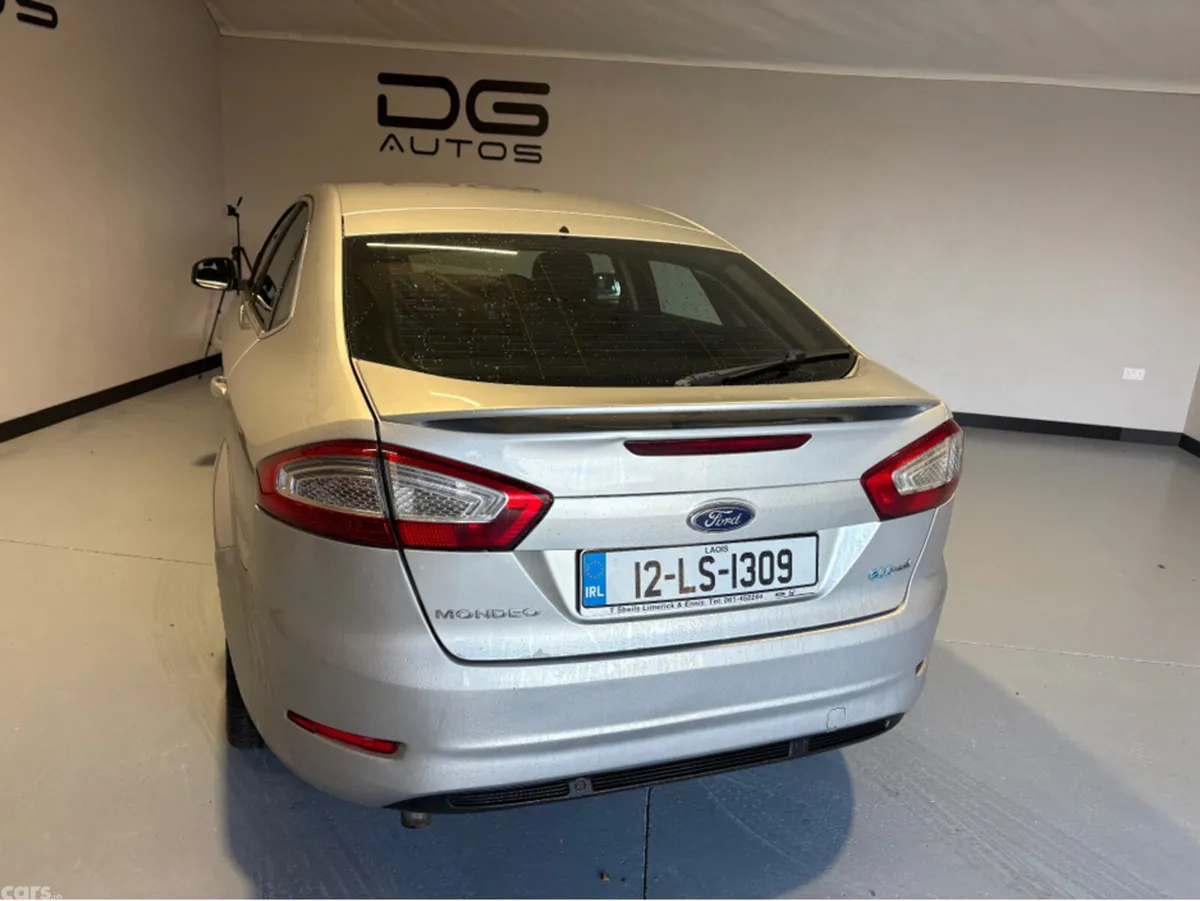 Ford Mondeo Hatchback, Diesel, 2012, Silver