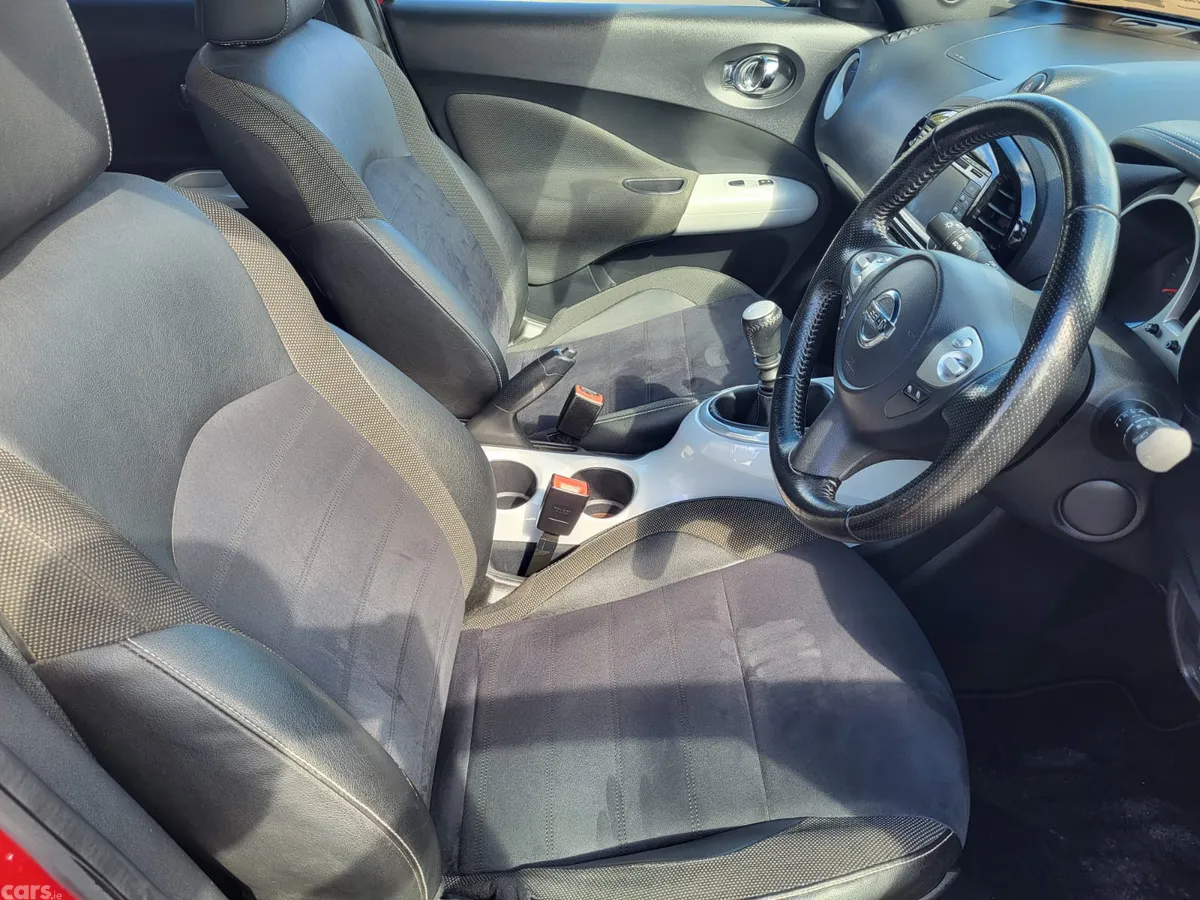 Nissan Juke SUV, Diesel, 2018, Red