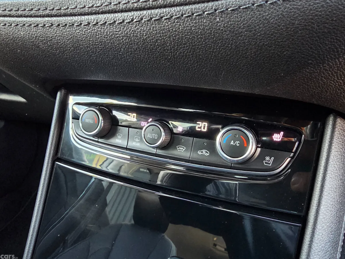 Opel Grandland X Hatchback, Diesel, 2020, Grey