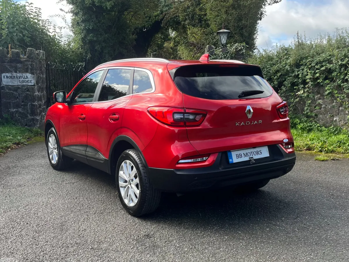 Renault Kadjar SUV, Petrol, 2019, Red
