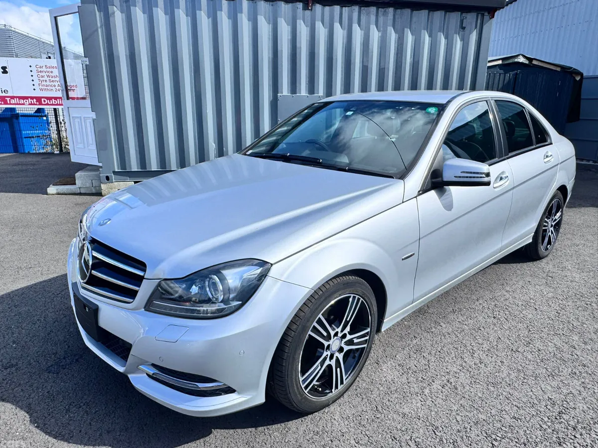 Mercedes-Benz 220 Saloon, Petrol, 2014, Silver