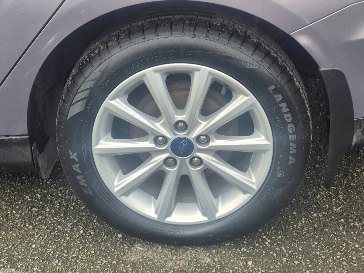 Ford Focus Saloon, Diesel, 2015, Brown