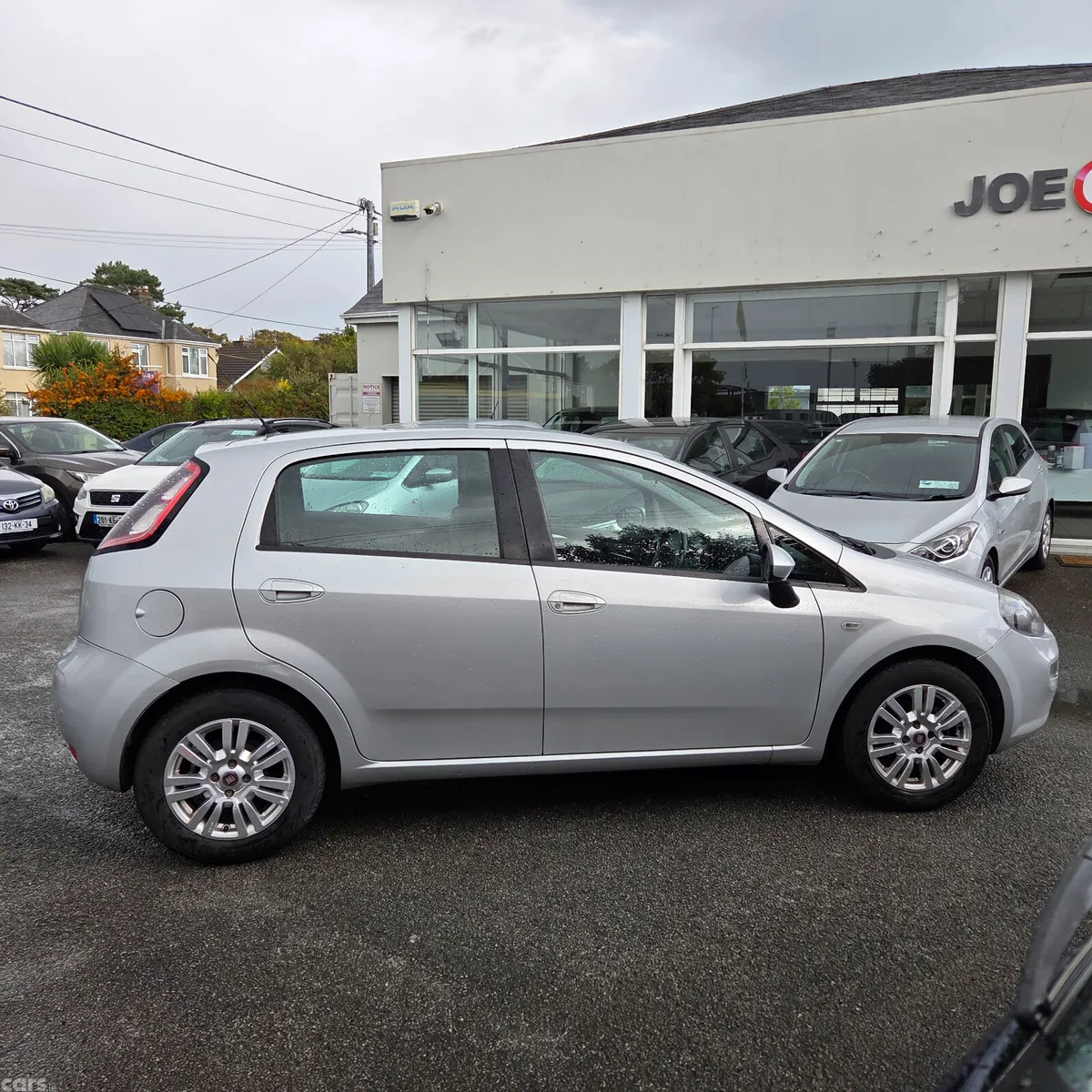 Fiat Punto Hatchback, Petrol, 2014, Grey