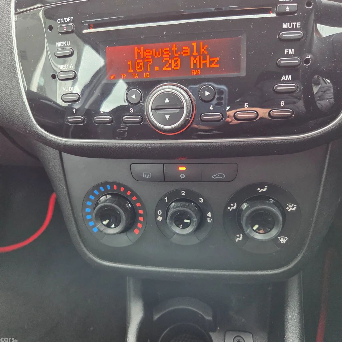 Fiat Punto Hatchback, Petrol, 2014, Grey